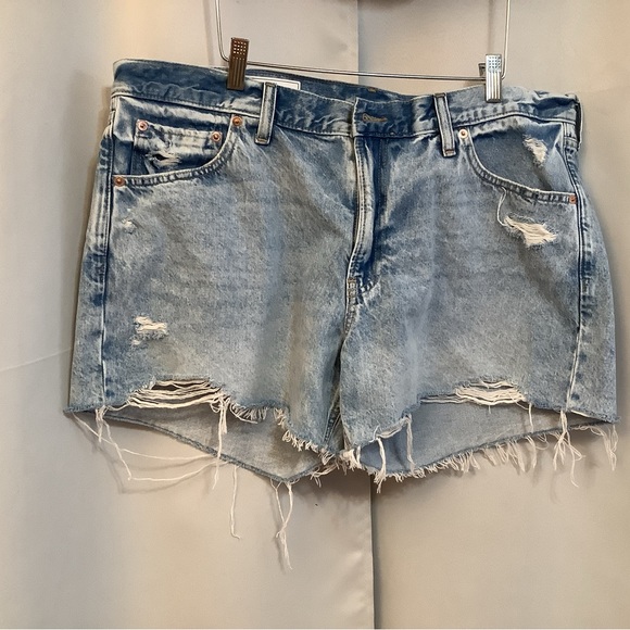 GAP Shorts Women’s 16 Regular Light Denim Distressed Cotton - Picture 10 of 10